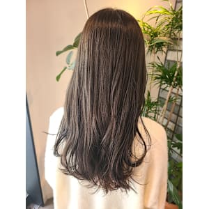 オリーブベージュ - 半個室型美容室 Sourire 新宮店【ハンコシツガタビヨウシツ スーリール シングウテン】掲載中