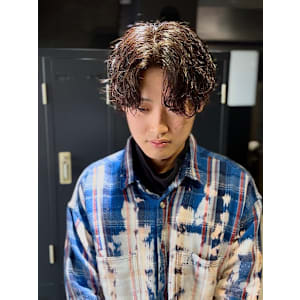 センターパート×波巻きパーマ×シャドウパーマ×men's