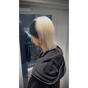 ウルフカット/メンズウルフ/ホワイトカラー/ポイントカラー - popls【ポプルス】掲載中