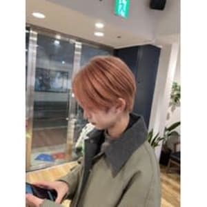 ハイトーンショート【イルミナカラー/髪質改善/縮毛矯正】 - acala【アカラ】【アカラ】掲載中