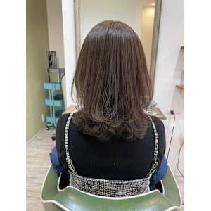 レイヤーカット/ベージュカラー/イルミナカラー - latte atelier【ラテ アトリエ】掲載中