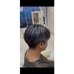 シルバーアッシュの上品ツーブロック - Vis Hair＆Beauty 西新井店【ビス ヘア アンド ビューティー】【ビス ヘアアンドビューティー】掲載中