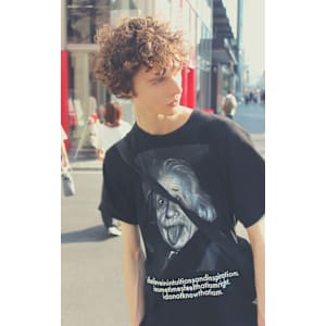 刈り上げセンターパートサーフカールフェザーパーママレットヘア