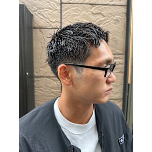 ベリーショートピンパーマスタイル