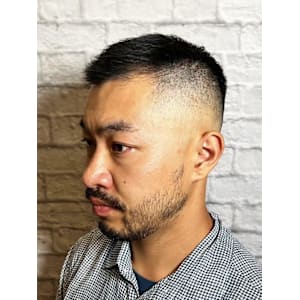 フェードスタイル - 銀座マツナガ 新宿野村ビル店【ギンザマツナガ シンジュクノムラビルテン】掲載中