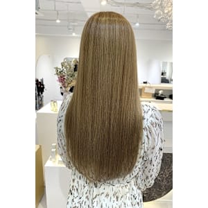 髪質改善専門サロンEmuest×スタイル