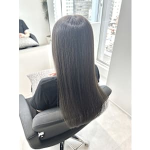 髪質改善専門サロンEmuest×スタイル