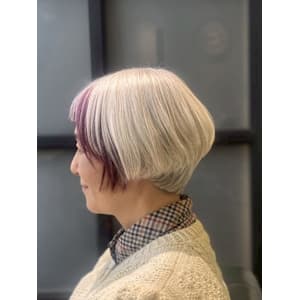 フェイスフレーミングカラー/60代/大橋