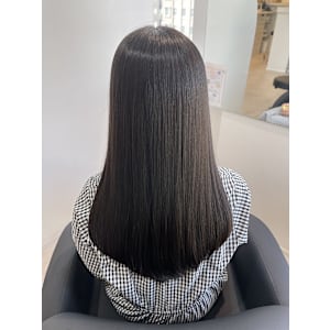 髪質改善専門サロンEmuest×スタイル