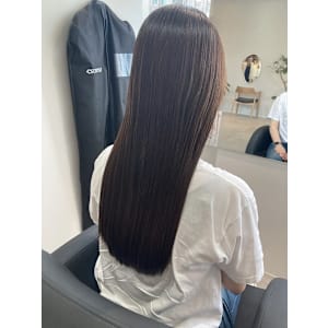 髪質改善専門サロンEmuest×スタイル