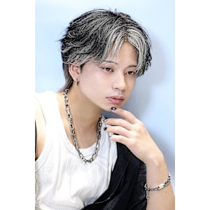 ホワイトバングウルフ