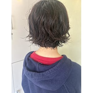 ミニボブ×パーマ - gem by artefice【ジェム バイ アルテフィーチェ】【ジェム バイ アルテフィーチェ】掲載中
