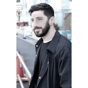 刈り上げセンターパートサーフカールフェザーパーママレットヘア