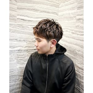 アップバングショート[サーフカール/刈り上げセンターパート]