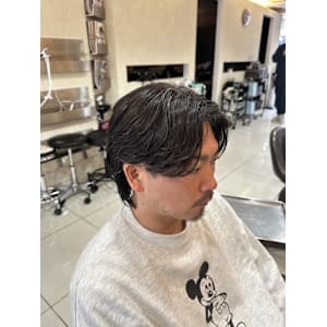 センターパートニュアンスパーマツーブロック