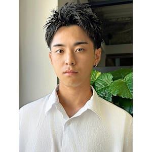 刈り上げスパイキーショート