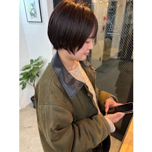 ナチュラルショートボブ　ラベンダーアッシュ - ease et motion【イース エ モーション】掲載中