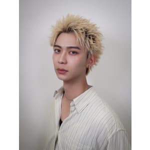 ハイブリーチ×スパイキーショート