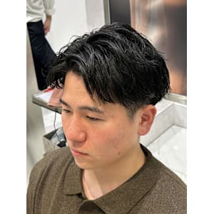 長めスパイキーショート