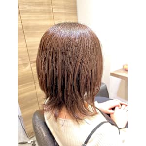 外ハネくびれボブ