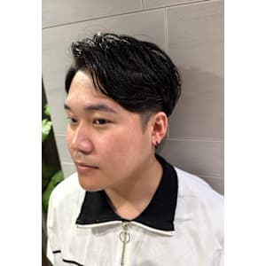 ウエットセンターパート/パーマ/眉カット/眉ワックス/メンズ