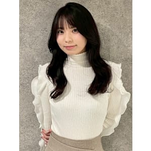 レイヤーカット 黒髪 髪質改善 くびれヘア 韓国風ヘア 艶髪