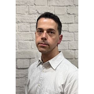 自然な刈り上げでつくる大人のショートスタイル - グレイスフルバーバー プラチナム【グレイスフルバーバー プラチナム】掲載中