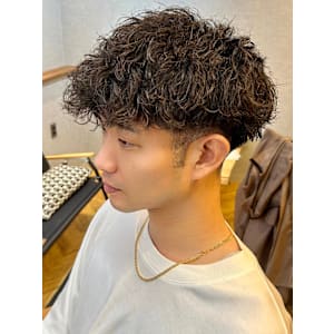 ツイストスパイラルパーマ - 深夜美容室&WORKS kashiwa【シンヤビヨウシツアンドワークスカシワ】掲載中