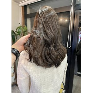 大人かわいい/イルミナカラー/オリーブグレージュ