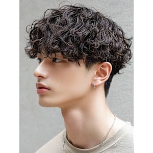 メンズ パーマ ベリー ショート - Men's salon SCENE by RAD helm【メンズサロン シーンバイラッド ヘルム】掲載中