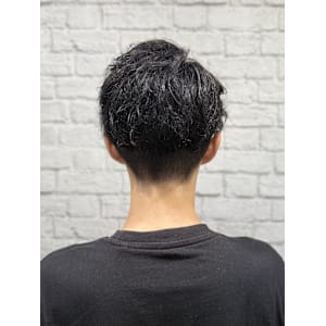 耳掛け無造作アップバングショート - グレイスフルバーバー プラチナム【グレイスフルバーバー プラチナム】掲載中