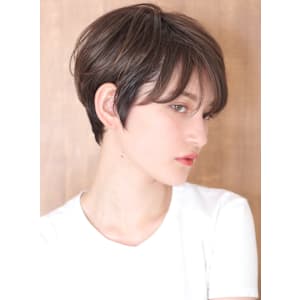 ショート・ボブ/丸顔/前髪あり/絶壁解消/40代/50代