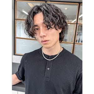 好印象メンズパーマ波巻きツイスパセンターパートナチュラル