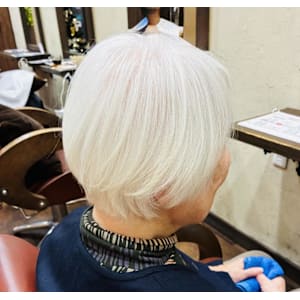 スッキリショートボブ