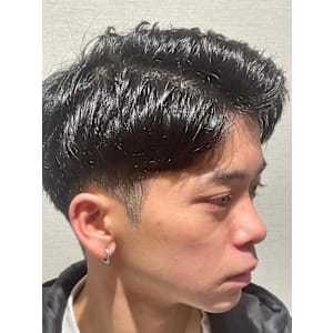ツーブロックスタイル - ヒロ銀座バーバーショップ大阪本店【ヒロギンザ バーバーショップオオサカホンテン】掲載中