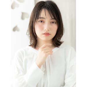 ゆるふわミディアムレイヤーカット小顔ウェットヘア30代40代 - COVER HAIR bliss 【カバー ヘア ブリス】川口/ららテラス川口東口駅前店【カバー ヘア ブリス カワグチララテラスカワグチヒガシグチエキマエテン】掲載中