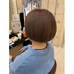 ★刈り上げボブ美髪くびれワンカールシルキーベージュ - K:R鶴川【カールツルカワ】掲載中