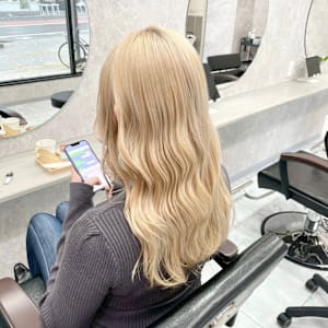 ブロンドベージュ - kamiiro ハイトーン/ブリーチ/ダブルカラー/髪質改善【カミイロ ハイトーン ブリーチ ダブルカラー カミシツカイゼン】掲載中