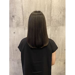 ぱつっとバッサリカット