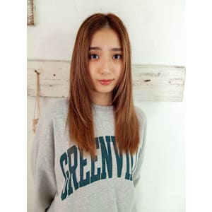 顔周りレイヤースタイル