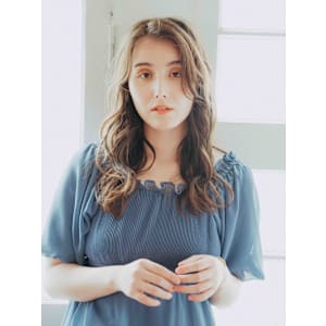 ふわふわパーマスタイル