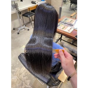 髪質改善ストレート