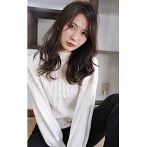 30代40代50代大人向けフェミニンレイヤースタイル