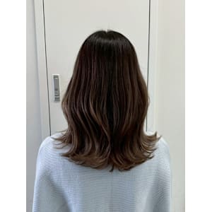 アッシュブラウン