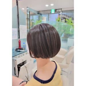 大人かわいいミニボブ