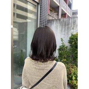 アッシュグレージュ - 半個室型美容室 Sourire 荒戸店【ハンコシツガタビヨウシツ スーリール アラトテン】掲載中