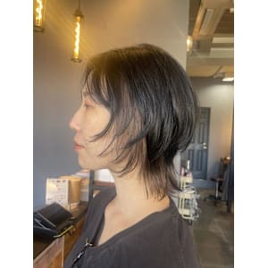 ショートウルフ - 半個室型美容室 Sourire 九産大前店【ハンコシツガタビヨウシツ スーリール キュウサンダイマエテン】掲載中