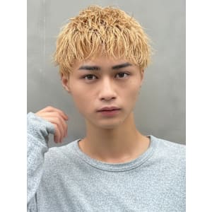 スパイキーショート/ダウンバング/ブロンドカラー