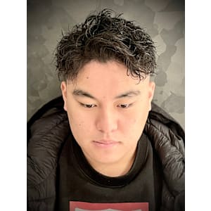 フェード×ツイスト - ヒロ銀座バーバーショップ大阪本店【ヒロギンザ バーバーショップオオサカホンテン】掲載中