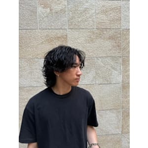 スパイラルパーマ【SHIFT】